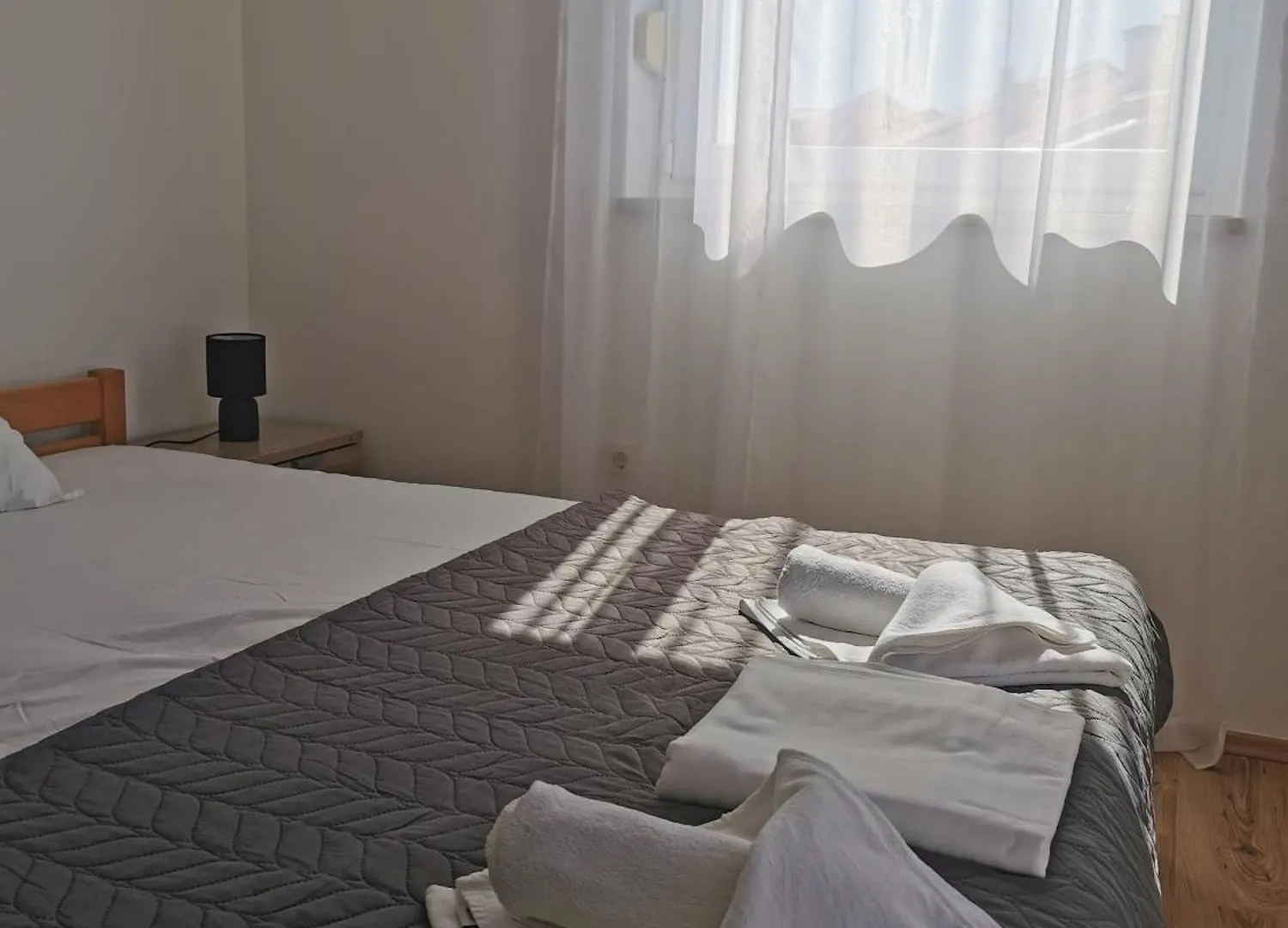 Apartments Riva Povljana